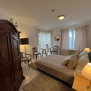 15 Qm Mit Gemeinschaftsbad Privatunterkunft